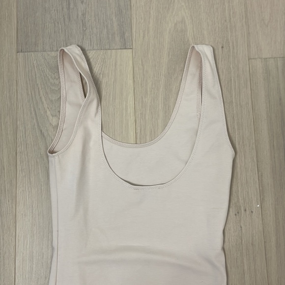 Wilfred Free from Aritzia bodysuit, size xs - Picture 6 of 8